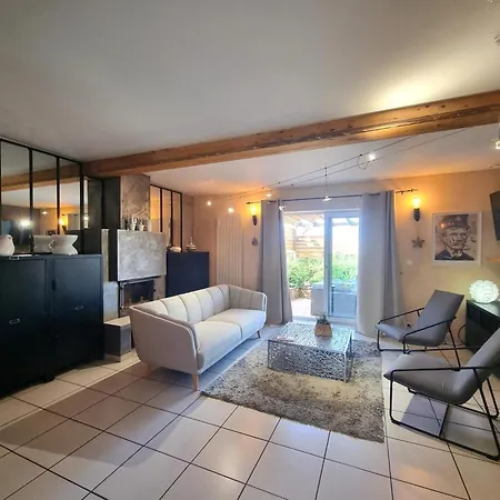 Campagnard Avec Animaux Acceptés, Terrasse Privée - Fr-1-496-299 * Tartaras
